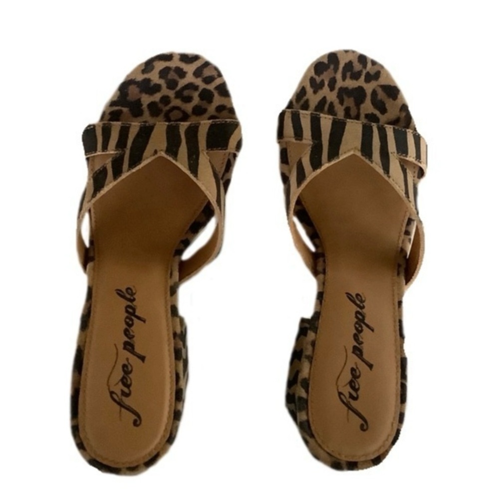 Free People Animal Print Open Toe Heeled Mules Slip On Sandals Size 37 (US 7) - Picture 3 of 5